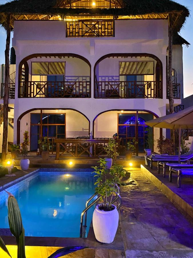 Utulivu Bungalow 눙귀 외부 사진